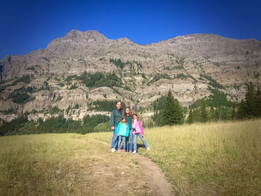 Absorka Mountains in Yellowstone  Absorka Mountains in Yellowstone