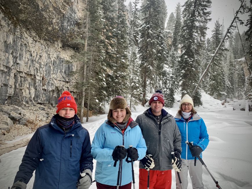 Family Snowshoeing in Yellowstone 