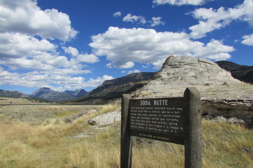 Soda Butte hot spring cone Yellowstone, geology, Soda Butte, #findyourpark