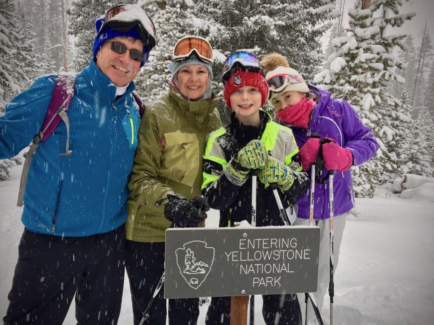 Winter skiing in Yellowstone - Yellowstone Guidelines 
